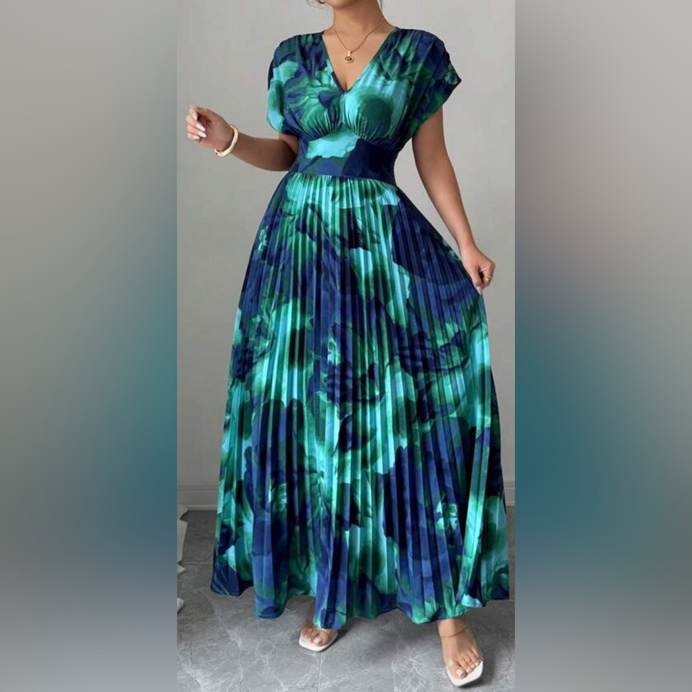SHEIN Vibrant Blue and Green pleated dress